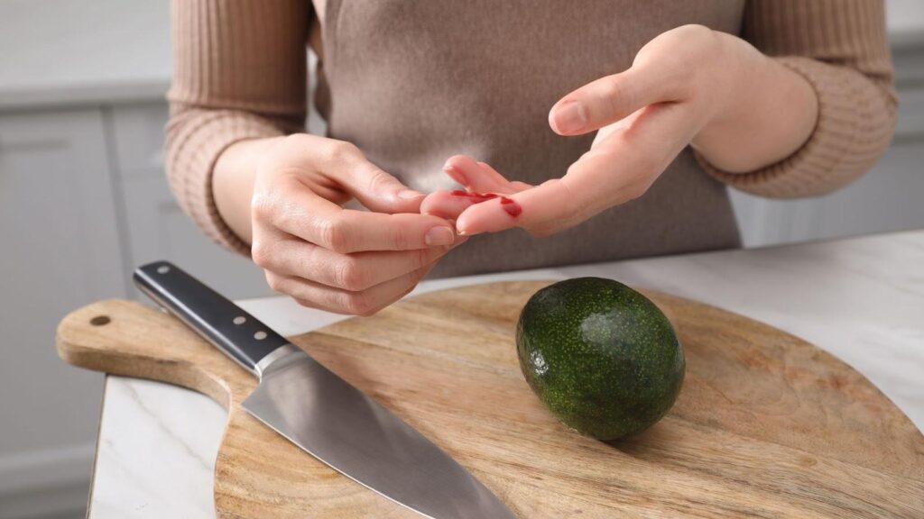 Why First Aid Training is Essential for Kitchen Safety